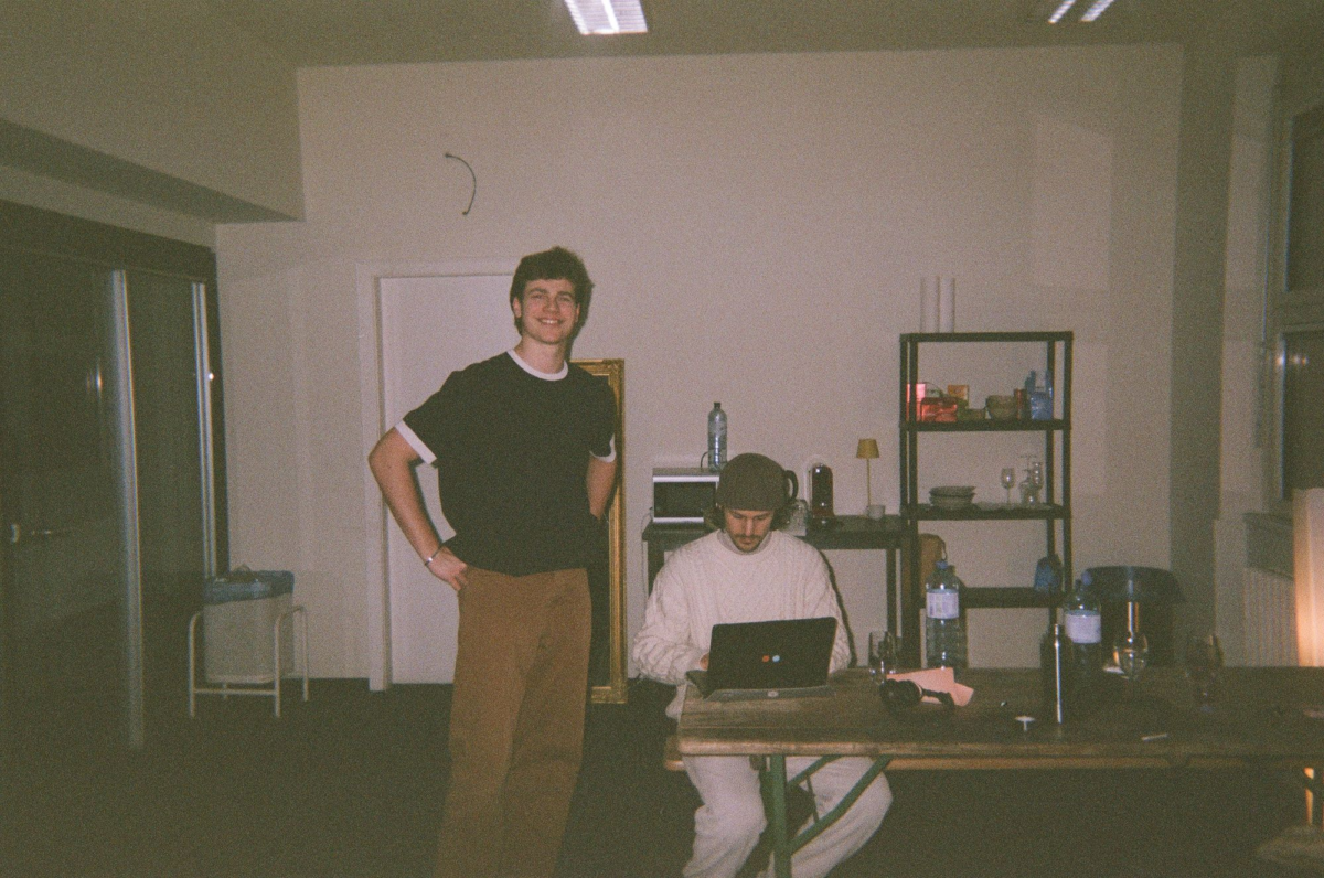 2 Mitglieder im Teamraum