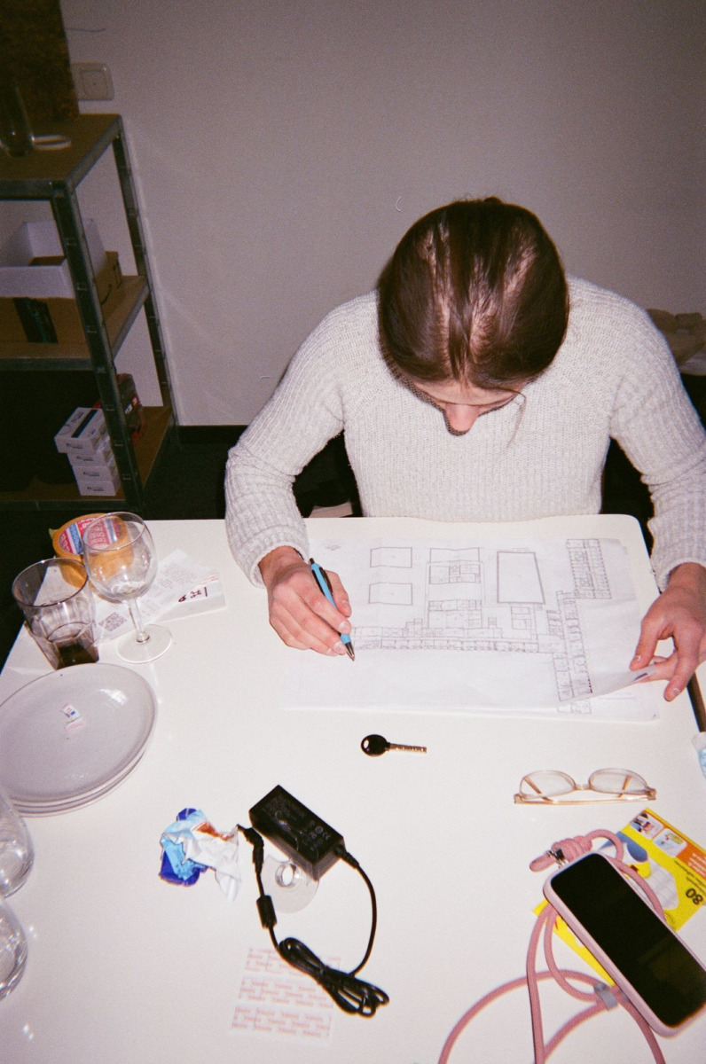 Mitglied am Zeichnen