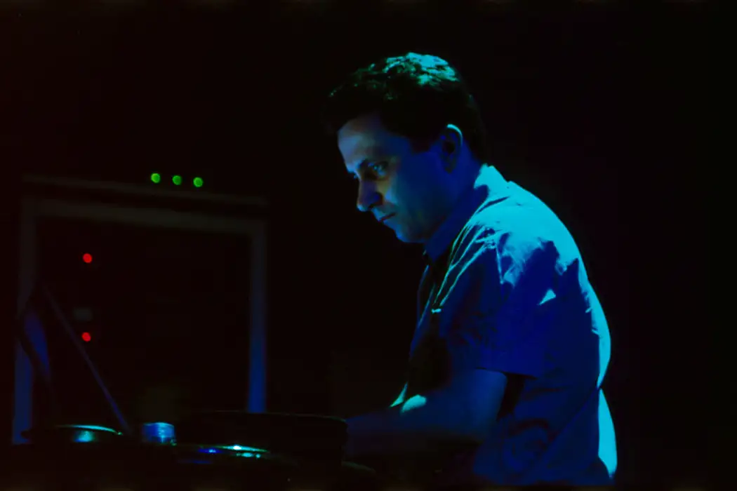 Peter Rehberg (Tokyo, 2000)