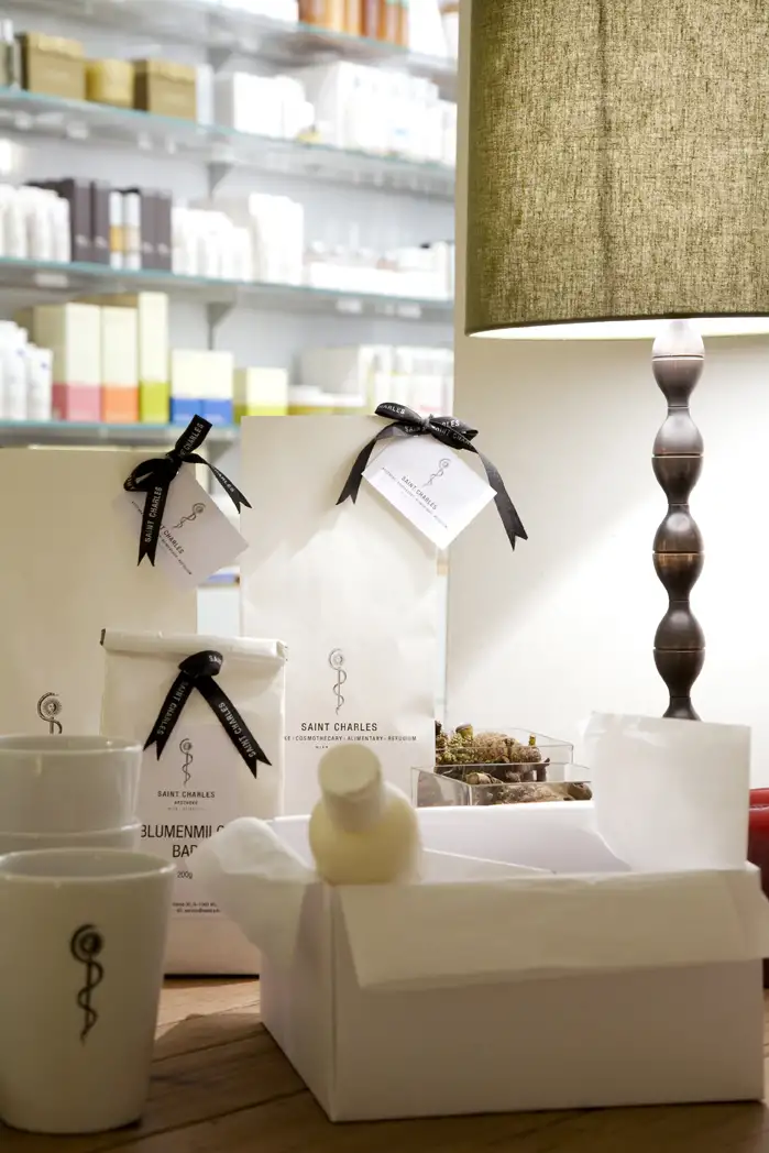 Saint Charles/ Products