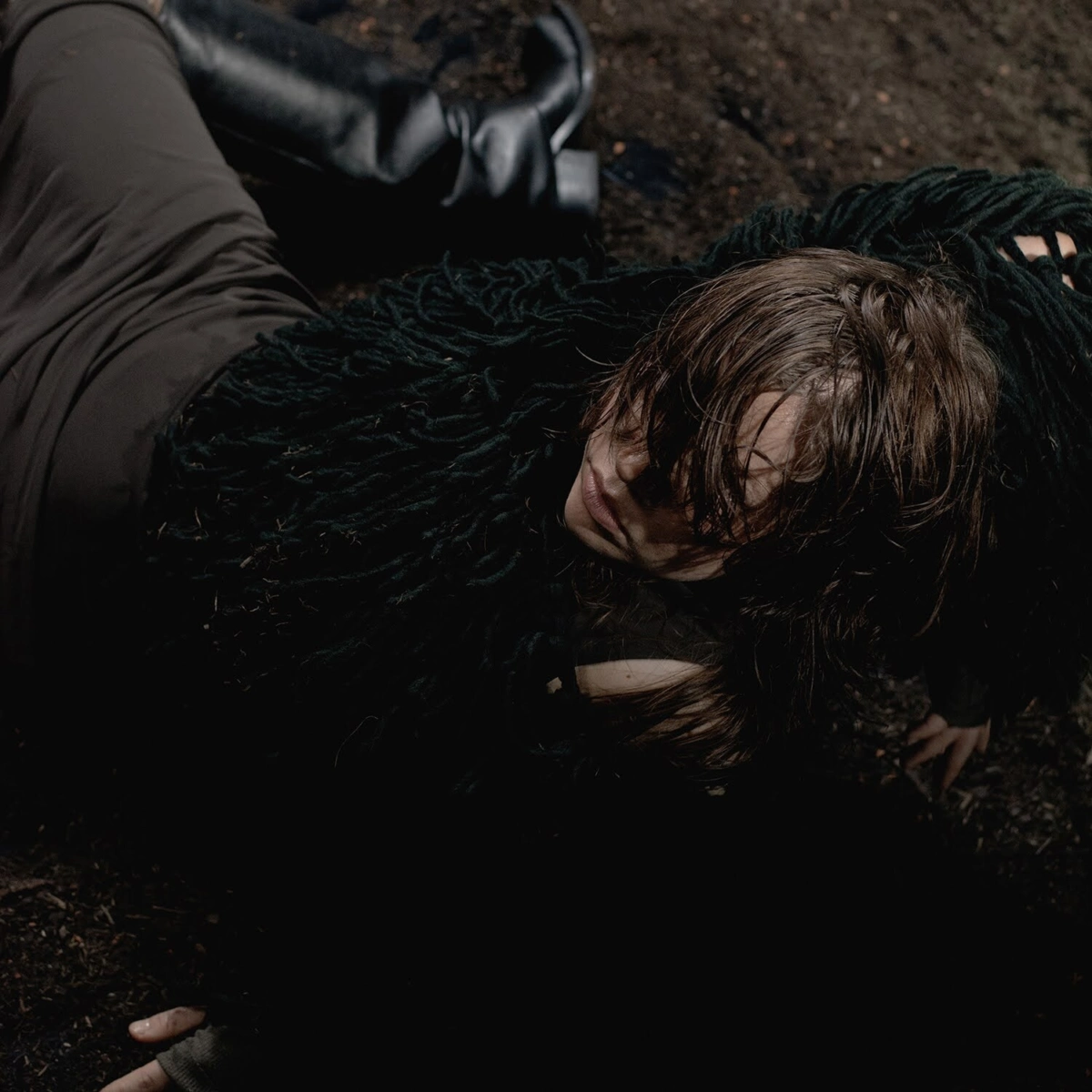 Sanna Lu Una Pierce the Ground Cover