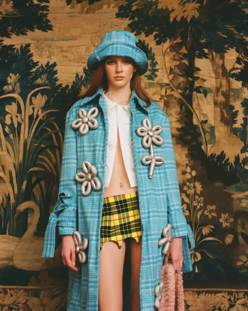 Blaues Outfit von Leitner