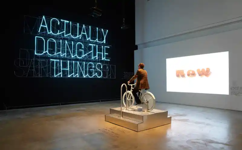 Stefan Sargmeister/ Happy Show/ BikeNeonSign