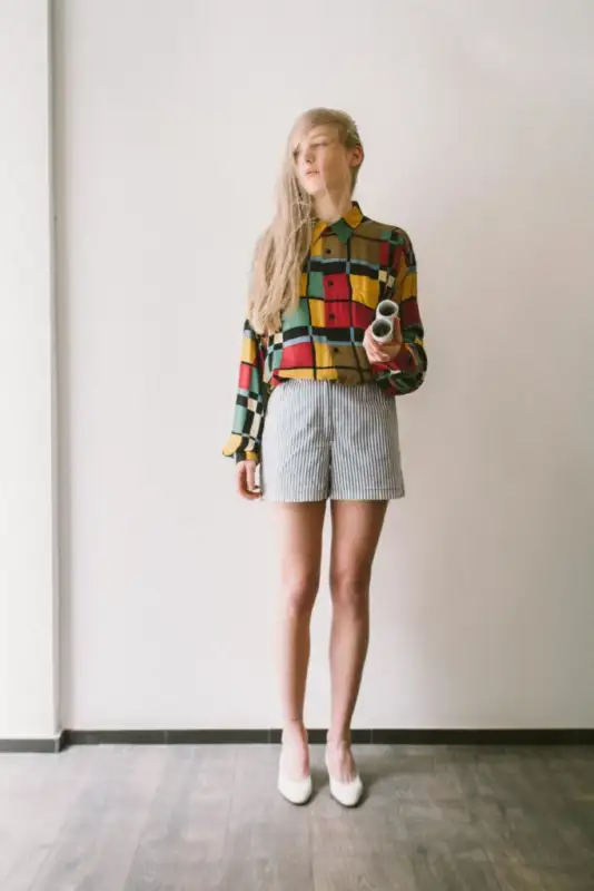 PLEASE HELP! KLEIDER GEHEN UM/ Styling: Noushin Redjaian, Model: Valentina Wolf