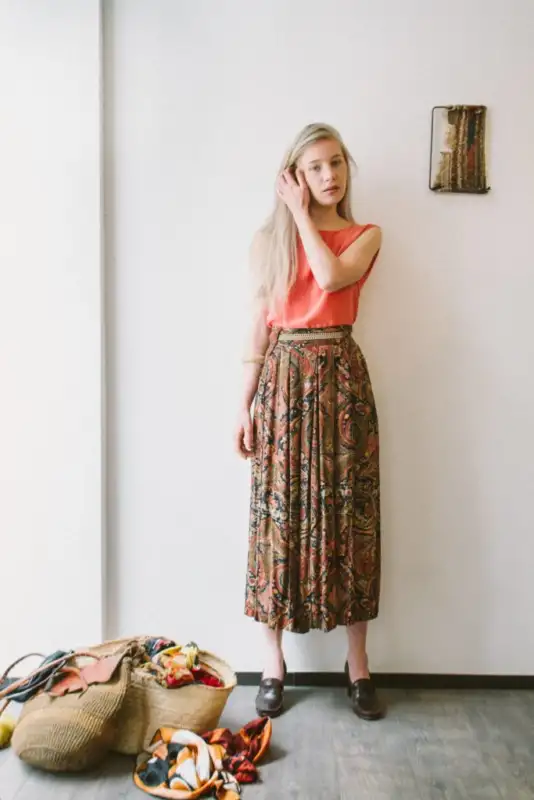 Styling: Noushin Redjaian, Model: Valentina Wolf